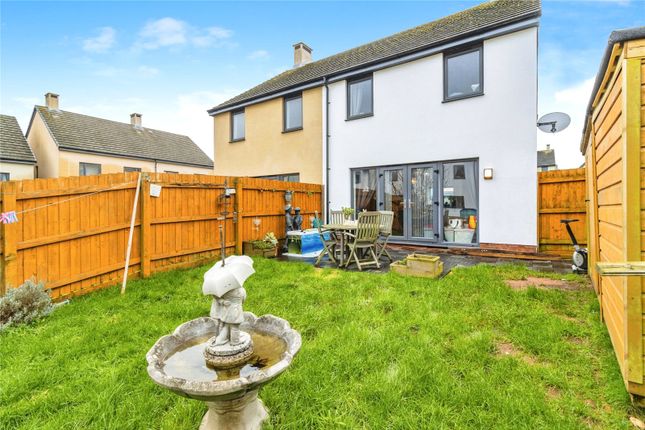 4, White Rock Close, Devon photo 2