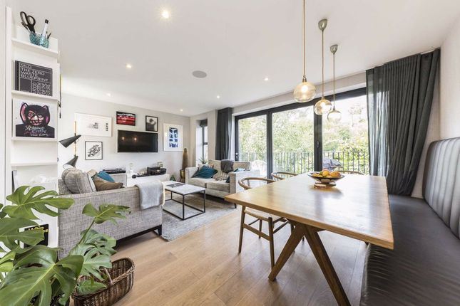 Property for sale in Green Lane, London