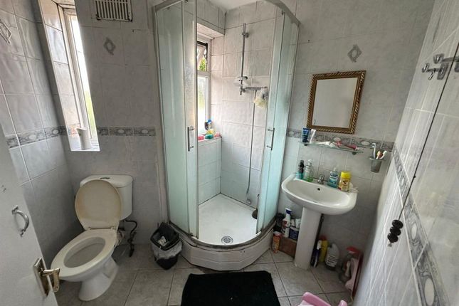 10, Green Lane, Hounslow photo 4
