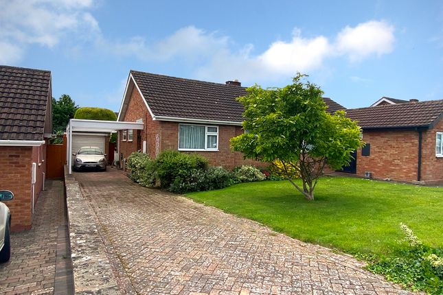 Thumbnail Bungalow for sale in Charlton Close, Evesham