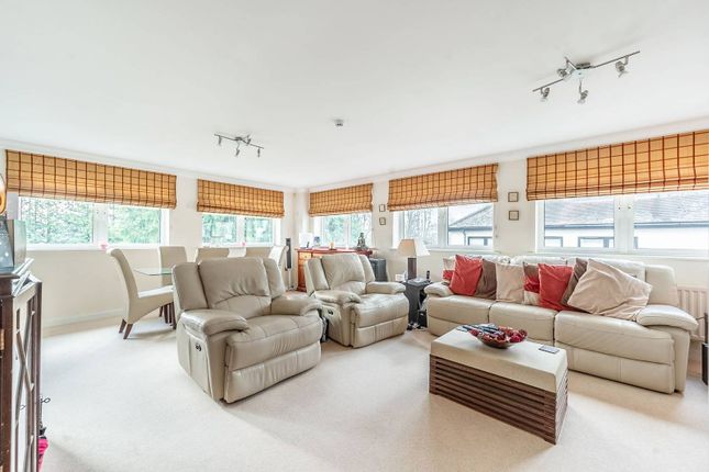Carew Road, Northwood photo 4