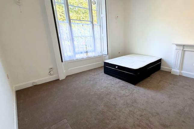 97d, Denmark Hill, Camberwell photo 2