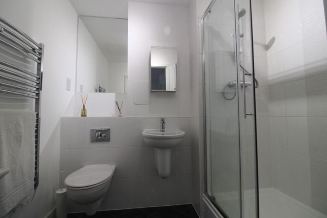 310, Flat 8, Kings Road, Reading photo 4