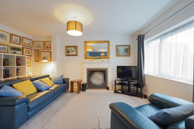 2, Springfields, West Bridgford photo 3