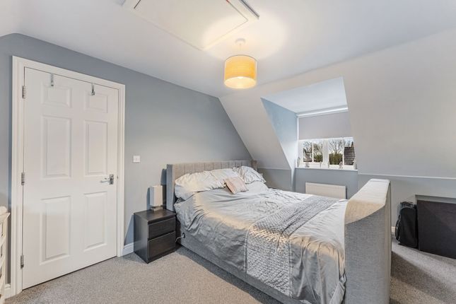 19 Summercroft Close, Warrington photo 4