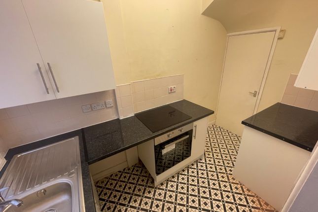 St. Hildas Place, West Yorkshire photo 3