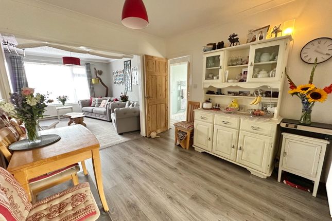 56a, Highland Road, Torquay photo 3