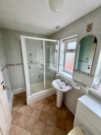 38 Aneurin Way, Swansea photo 4