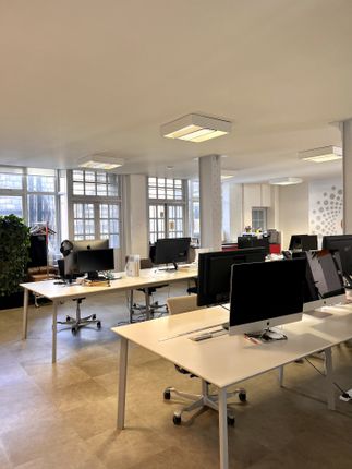 Office to let in Great Titchfield, London