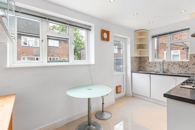 14 Parkfields Avenue, Parkfields Avenue, Raynes Park, SW20 0QS, Raynes Park photo 4