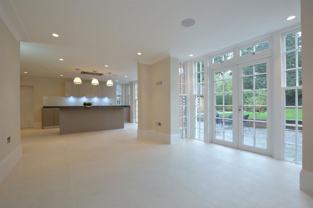 6, Wildwood Road, London photo 2