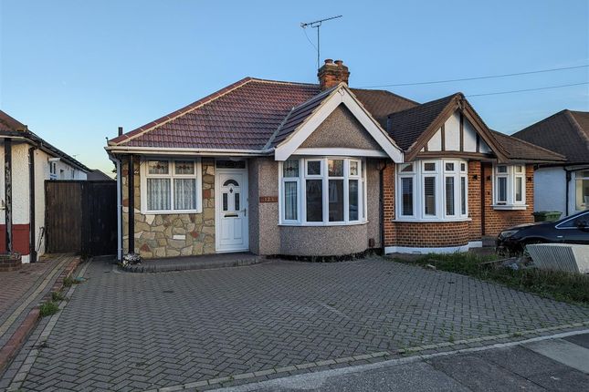 Thumbnail Bungalow for sale in Alma Avenue, Hornchurch