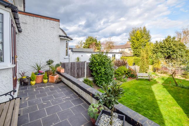 243, Highlands Boulevard, Leigh-On-Sea photo 5