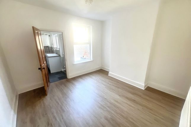 16 Grace Street, Lincoln photo 3