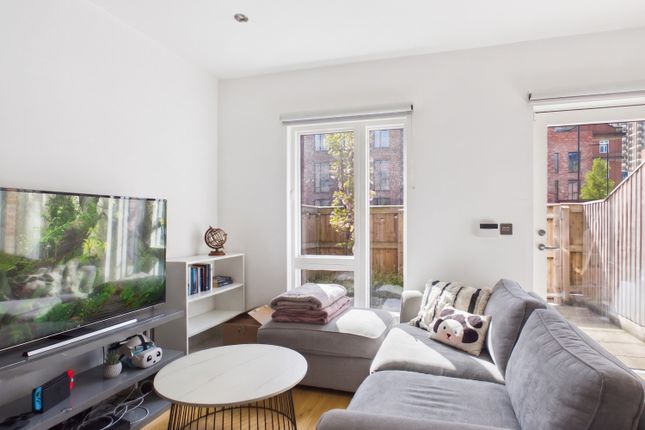 33, Cleminson Street, Salford photo 2