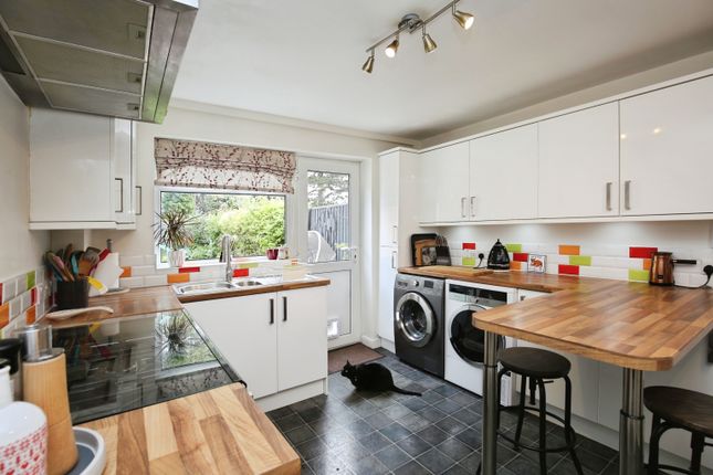 82, Freeman Road, Didcot photo 4