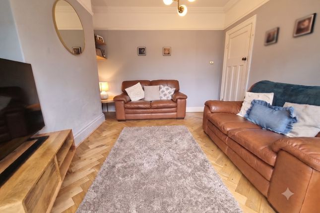 34, Lake Drive, Hull photo 4
