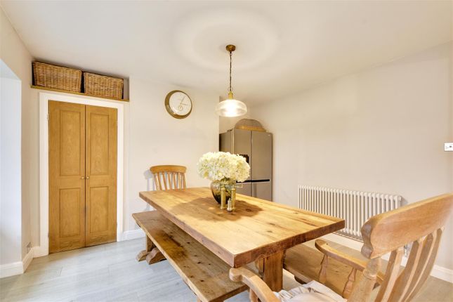 21, Woodland Grove, Nottingham photo 3