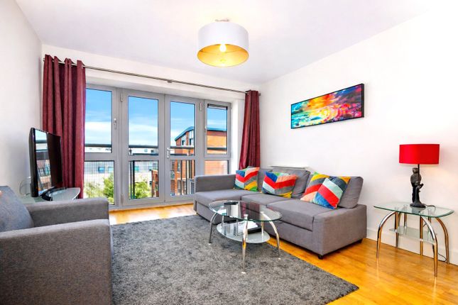 Flat 55,,, Hamilton Court, Montague Street, Bristol photo 3