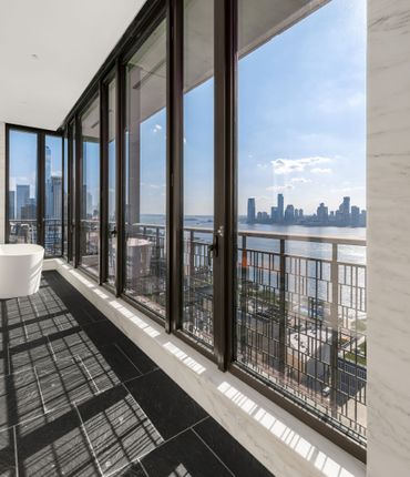 Apartment for sale in 100 Vandam St, New York, Ny 10013, Usa