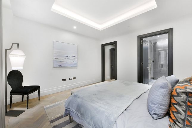Flat to rent in Whistler Square, Chelsea Barracks, London