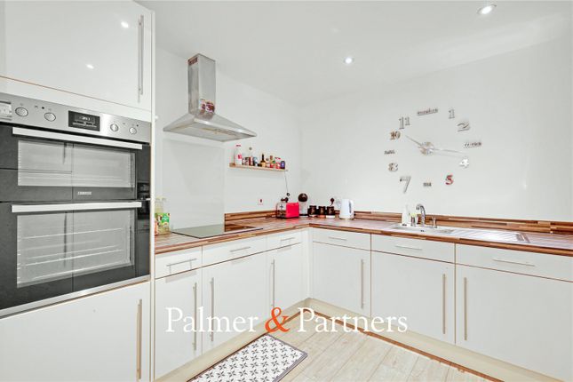 41, Goldlay Gardens, Chelmsford photo 3