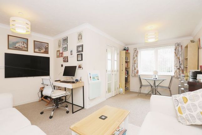 Thumbnail Flat for sale in Montgomery Court, Warwick