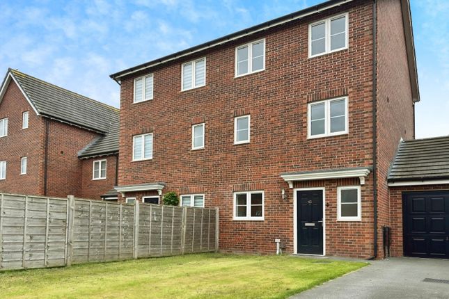 Detached house to rent in Riverside Way, Castleford, West Yorkshire