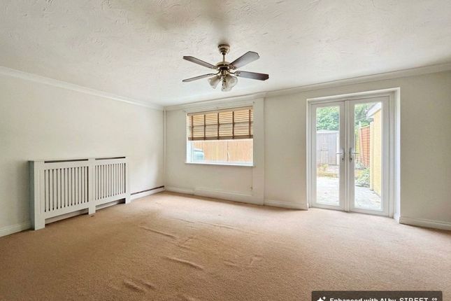 29 Elm Crescent, Southampton photo 3