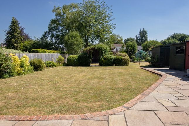 Avalon, 15 Salisbury Road, Alresford photo 3