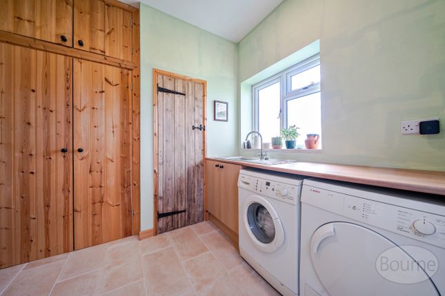 10, Bernard Avenue, Four Marks photo 4