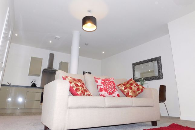 Apt 302 Manor Apartments,, 2 Manor Row, City Centre photo 5