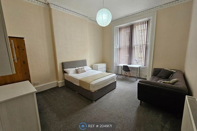 Thumbnail Flat to rent in West End Park Street, Glasgow