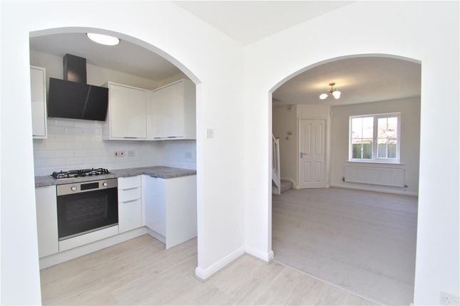 Mead Road, Leeds photo 3