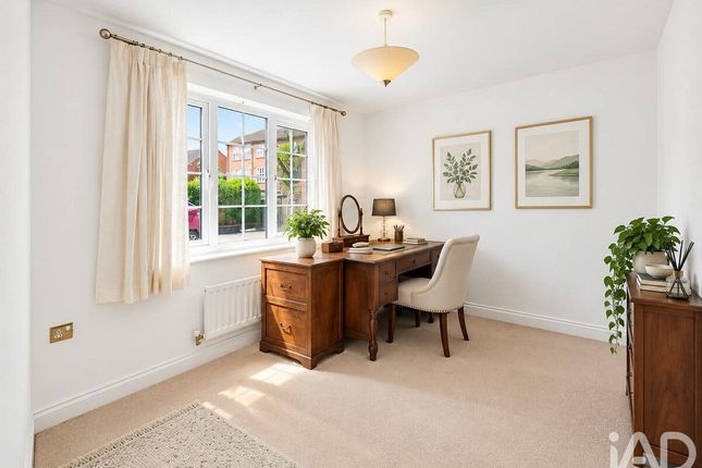 71, Longchamp Drive, Ely photo 4