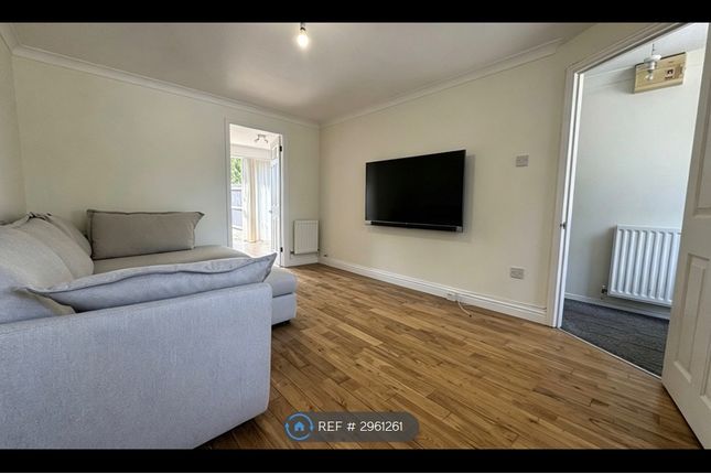 Harrison Drive, St Mellons, Cardiff photo 4