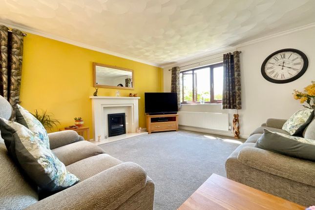 34, Seymour Avenue, Caldicot photo 3