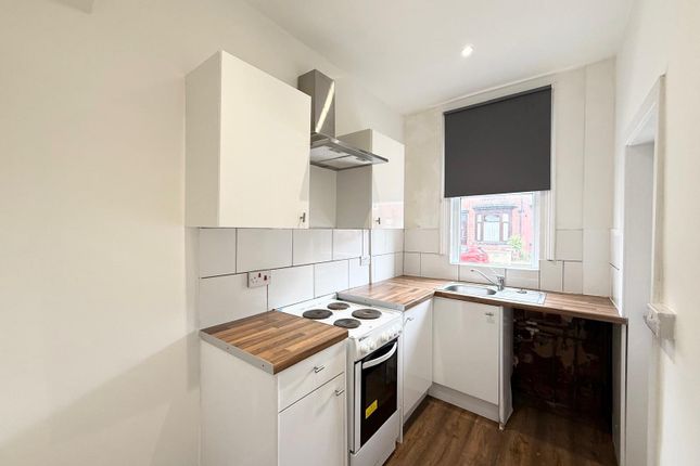 32, Brooklyn Street, West Yorkshire photo 3