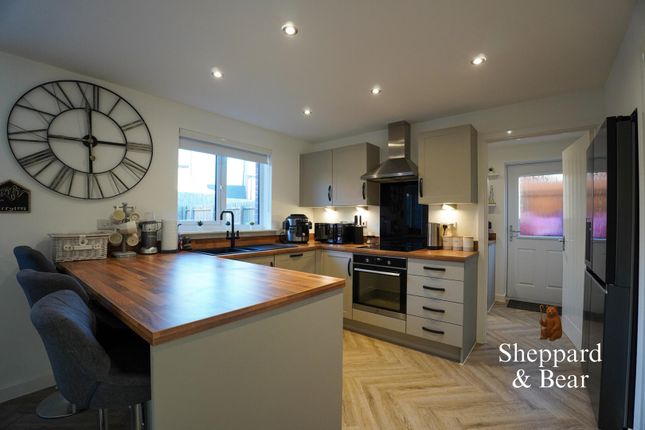 19, Rhodfa Hughes, Cardiff photo 3