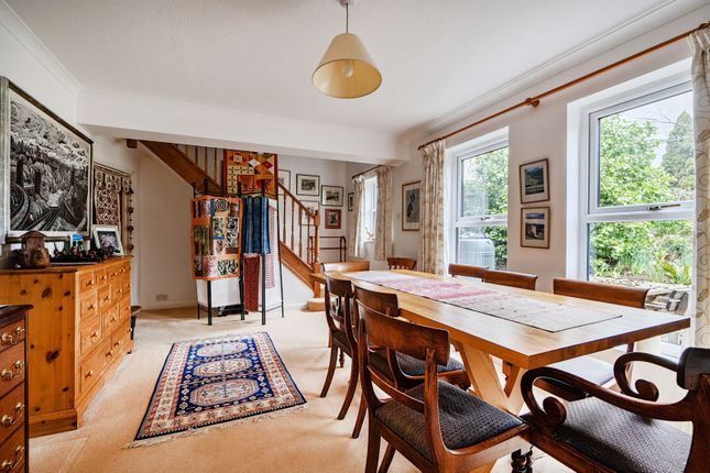 56, Tarragon Way, Reading photo 4