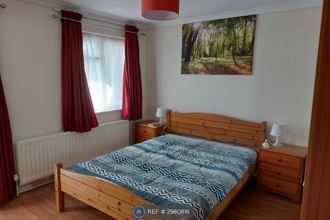 Windrush Way, Reading photo 5