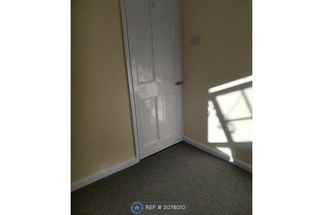 Nottingham Road Giltbrook, Nottingham photo 3