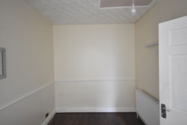 19, Mansel Road, Birmingham photo 3