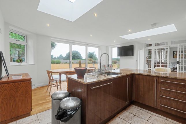 16a, West Overcliff Drive, Bournemouth photo 5