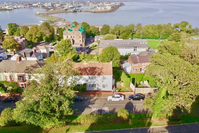 12, St. Augustines Crescent, Penarth photo 2