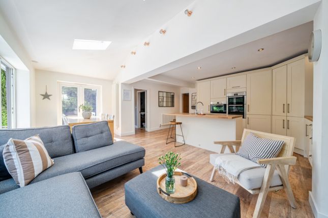 Bluebell Lodge, Barton Street, Laceby photo 4
