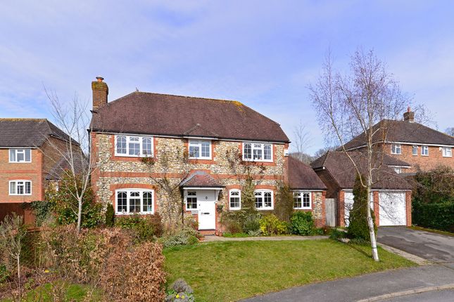 4-bed house on 33 Pondfield Road, Horsham, £730,000