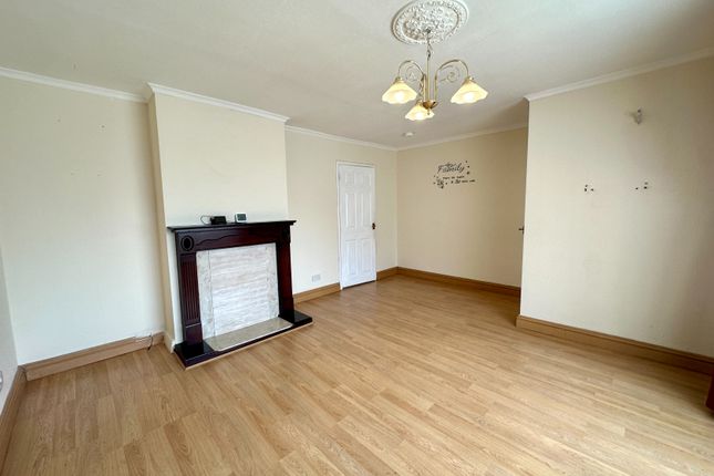 17, Buildwas Close, Walsall photo 3