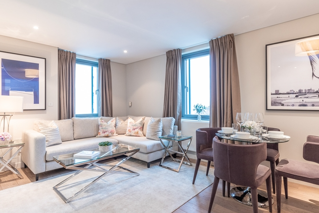 3-bed flat on Flat 1311 Merchant Square, W2 1AJ, London, £7,063/mo