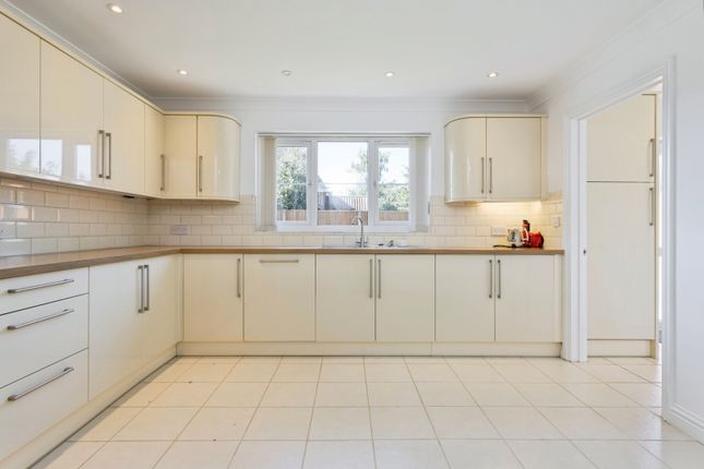 26, Besthorpe Road, Norfolk photo 2